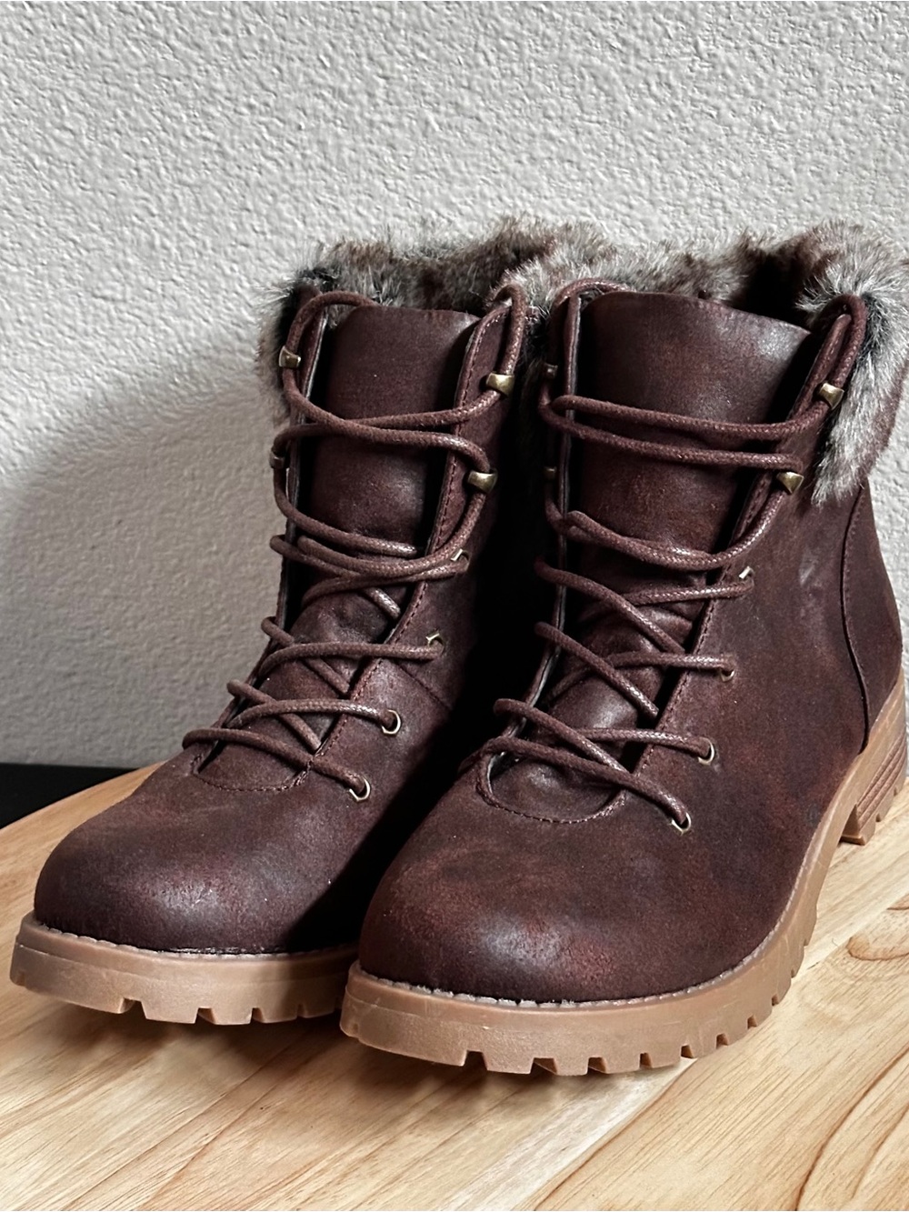 Cliffs By White Mountain Ankle Boots Women's Faux Leather Fur Shoe 9.5M